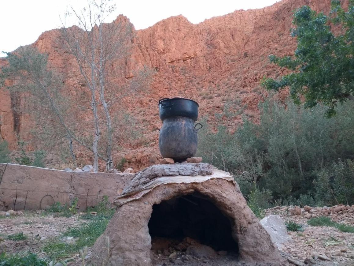 Готель Riad Pizzeria Marhaba Akhendachou n'Ait Ouffi Екстер'єр фото