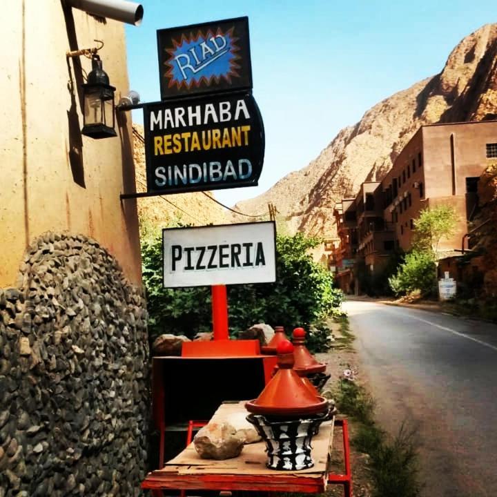 Готель Riad Pizzeria Marhaba Akhendachou n'Ait Ouffi Екстер'єр фото